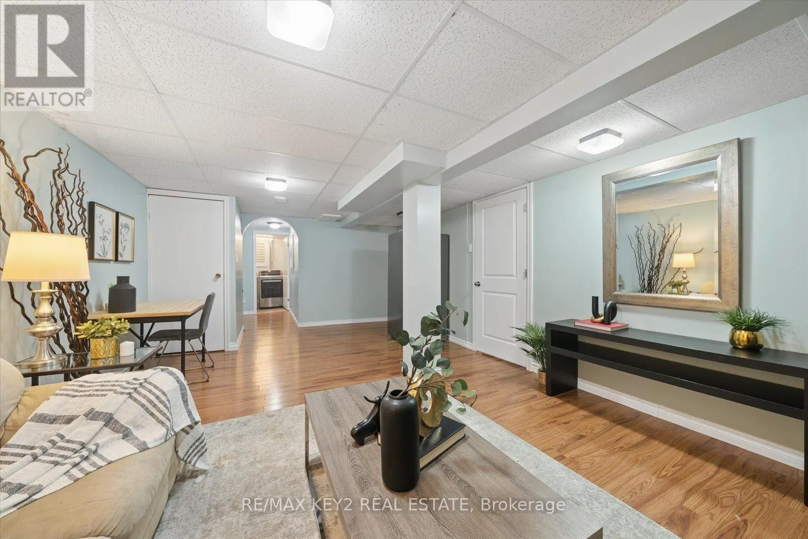 111 - 1975 ROSEFIELD ROAD