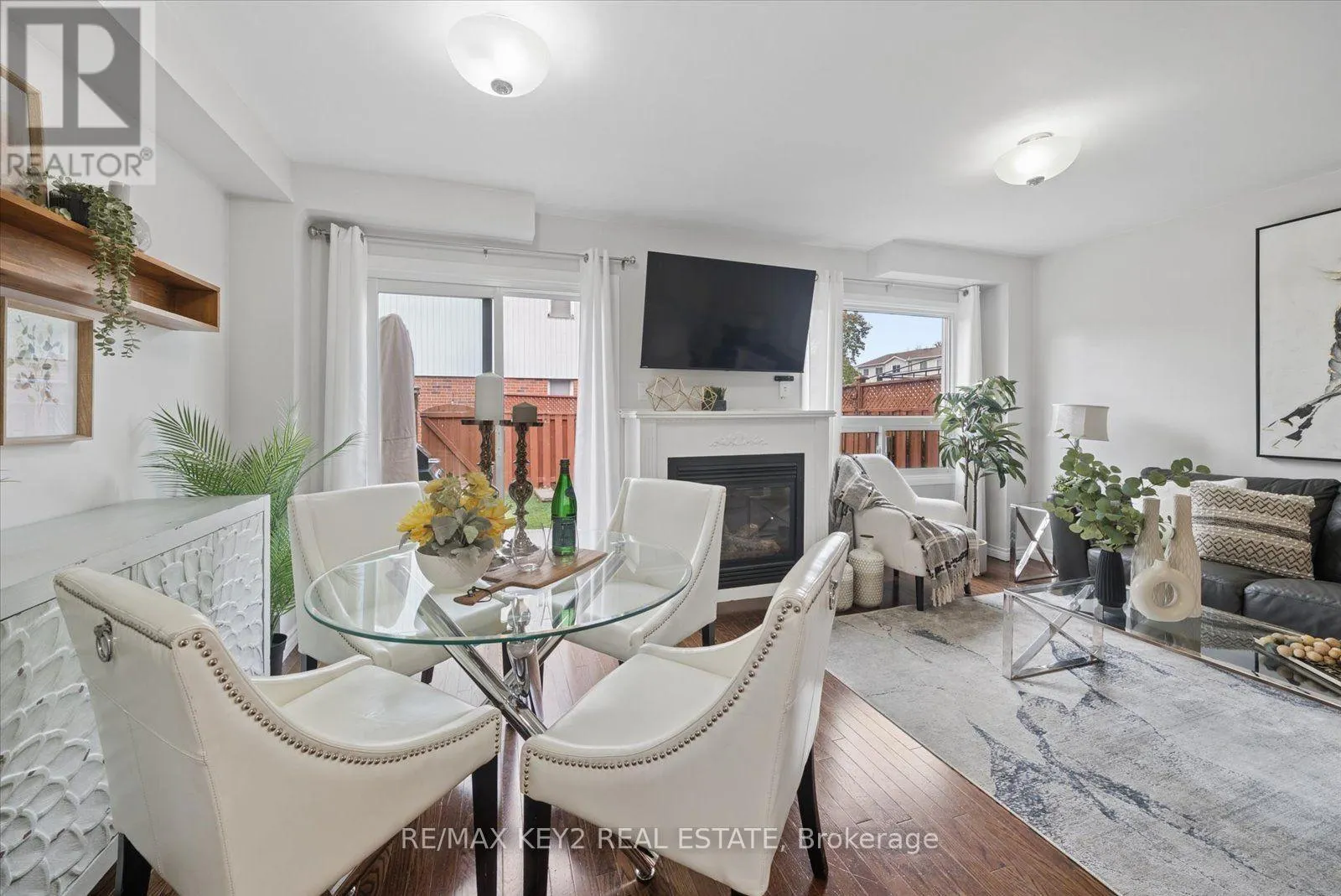 111 - 1975 ROSEFIELD ROAD