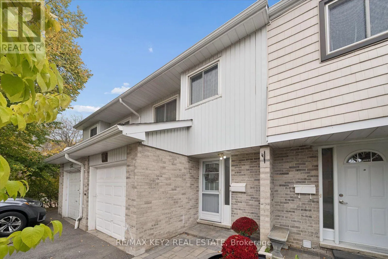 111 - 1975 ROSEFIELD ROAD
