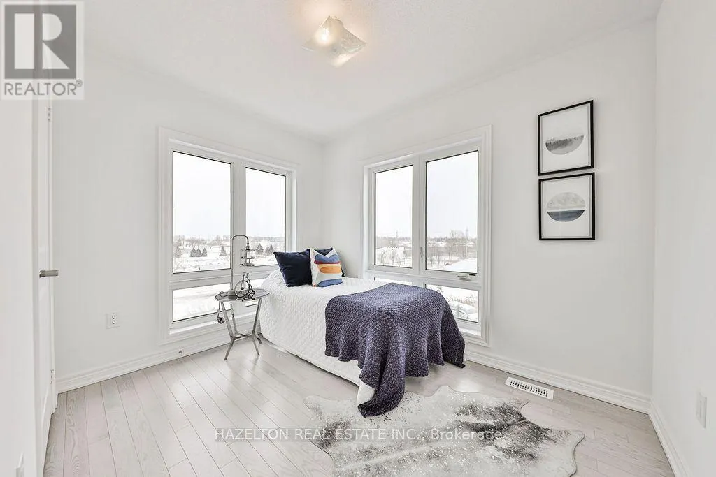 44 DOCKSIDE WAY