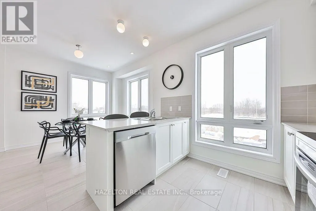 44 DOCKSIDE WAY