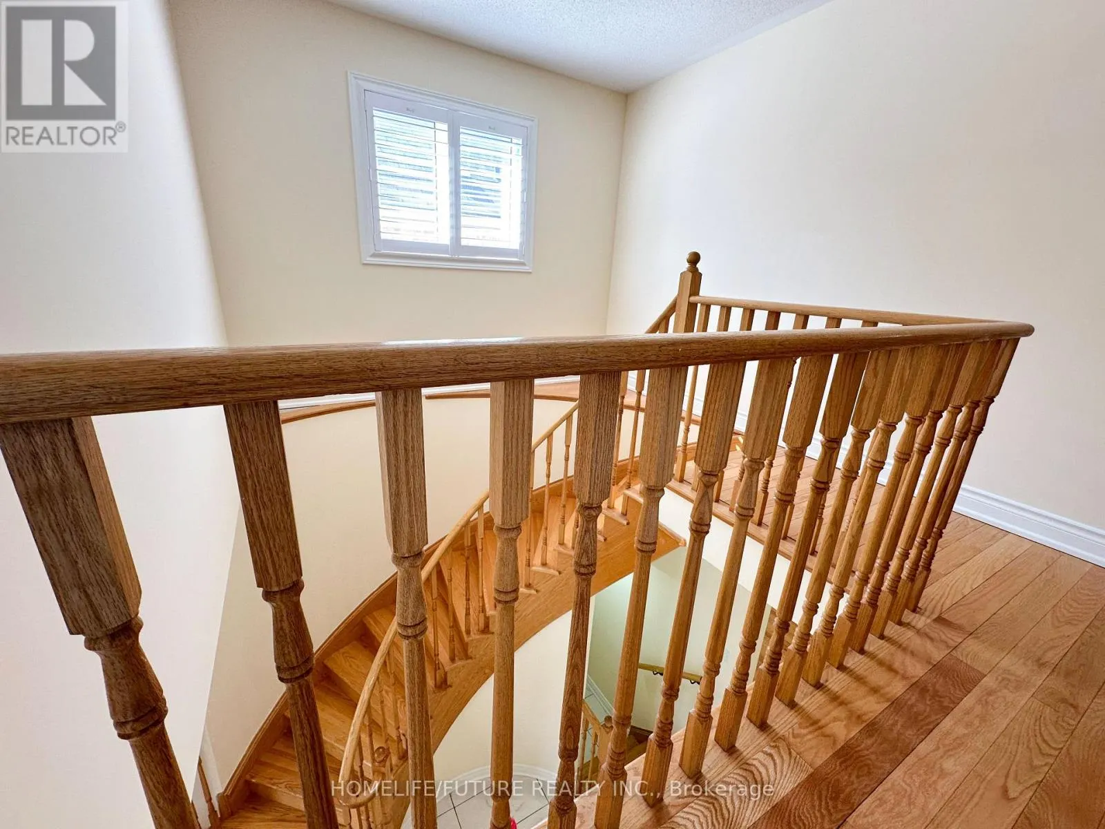 983 WRENWOOD DRIVE