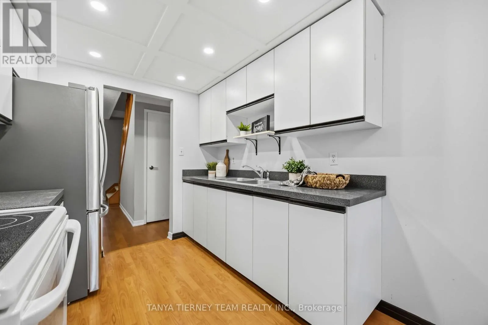 32 - 1330 TROWBRIDGE DRIVE
