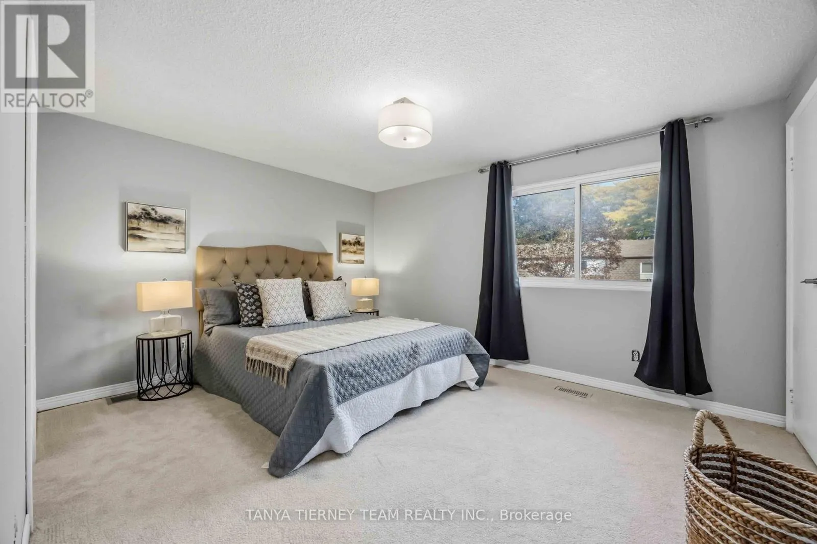 32 - 1330 TROWBRIDGE DRIVE