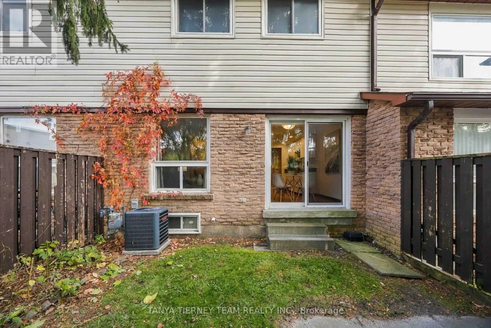 32 - 1330 TROWBRIDGE DRIVE