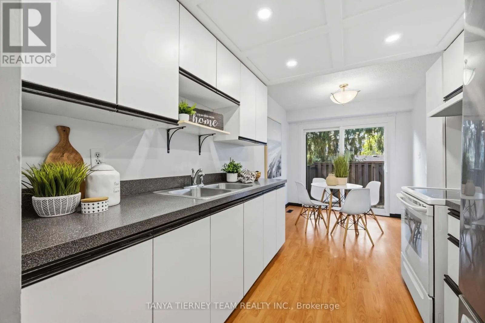 32 - 1330 TROWBRIDGE DRIVE
