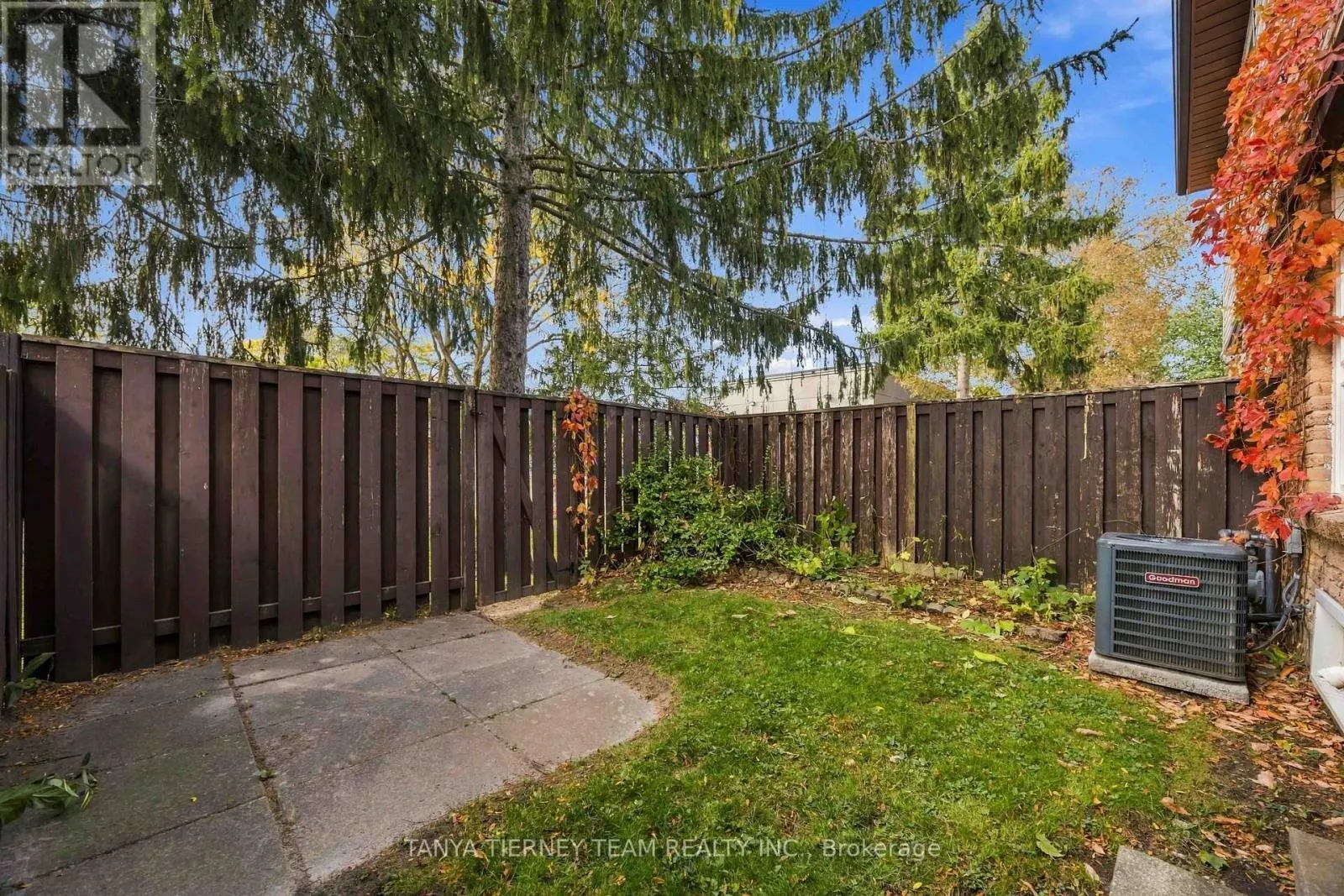 32 - 1330 TROWBRIDGE DRIVE