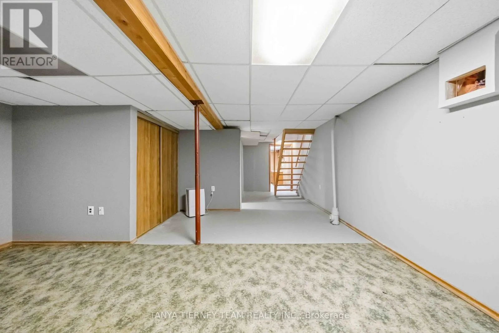 32 - 1330 TROWBRIDGE DRIVE