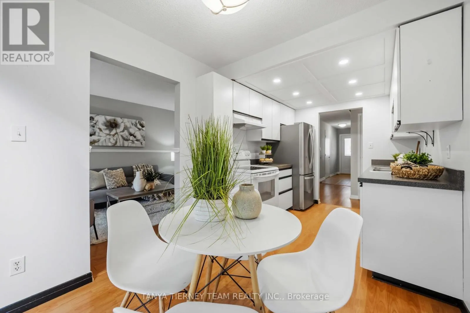 32 - 1330 TROWBRIDGE DRIVE