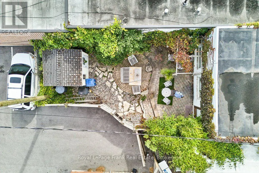 159 BROCK STREET N