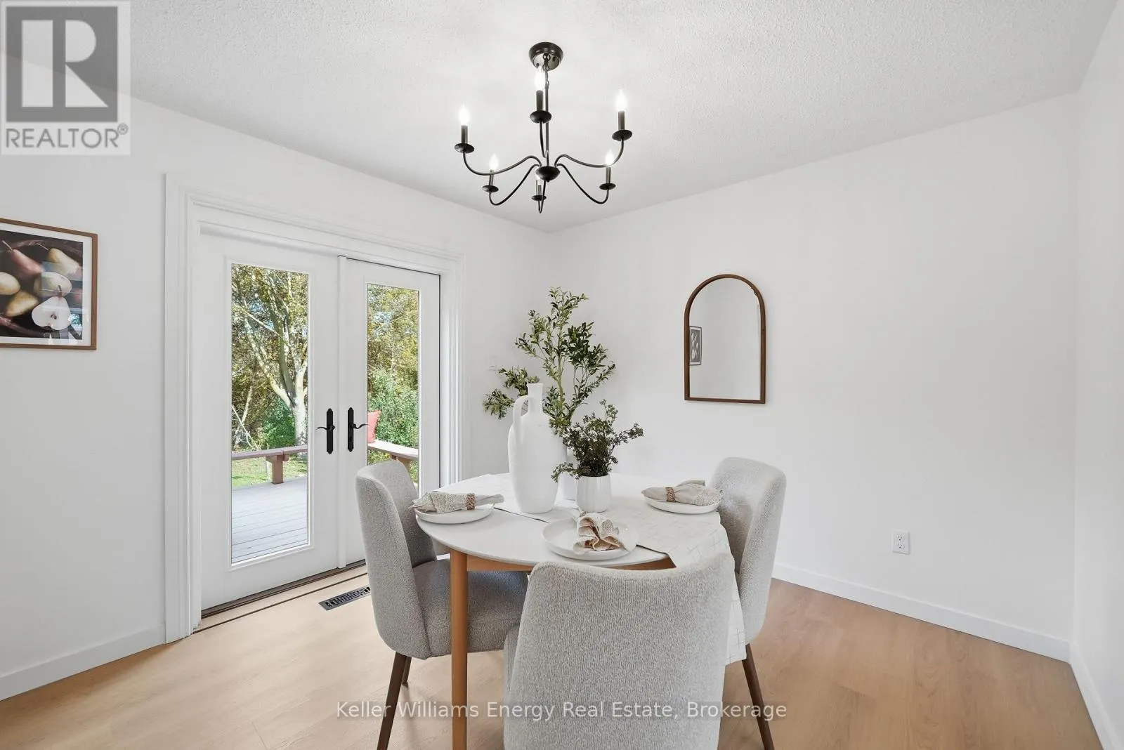 877 CAPRI COURT