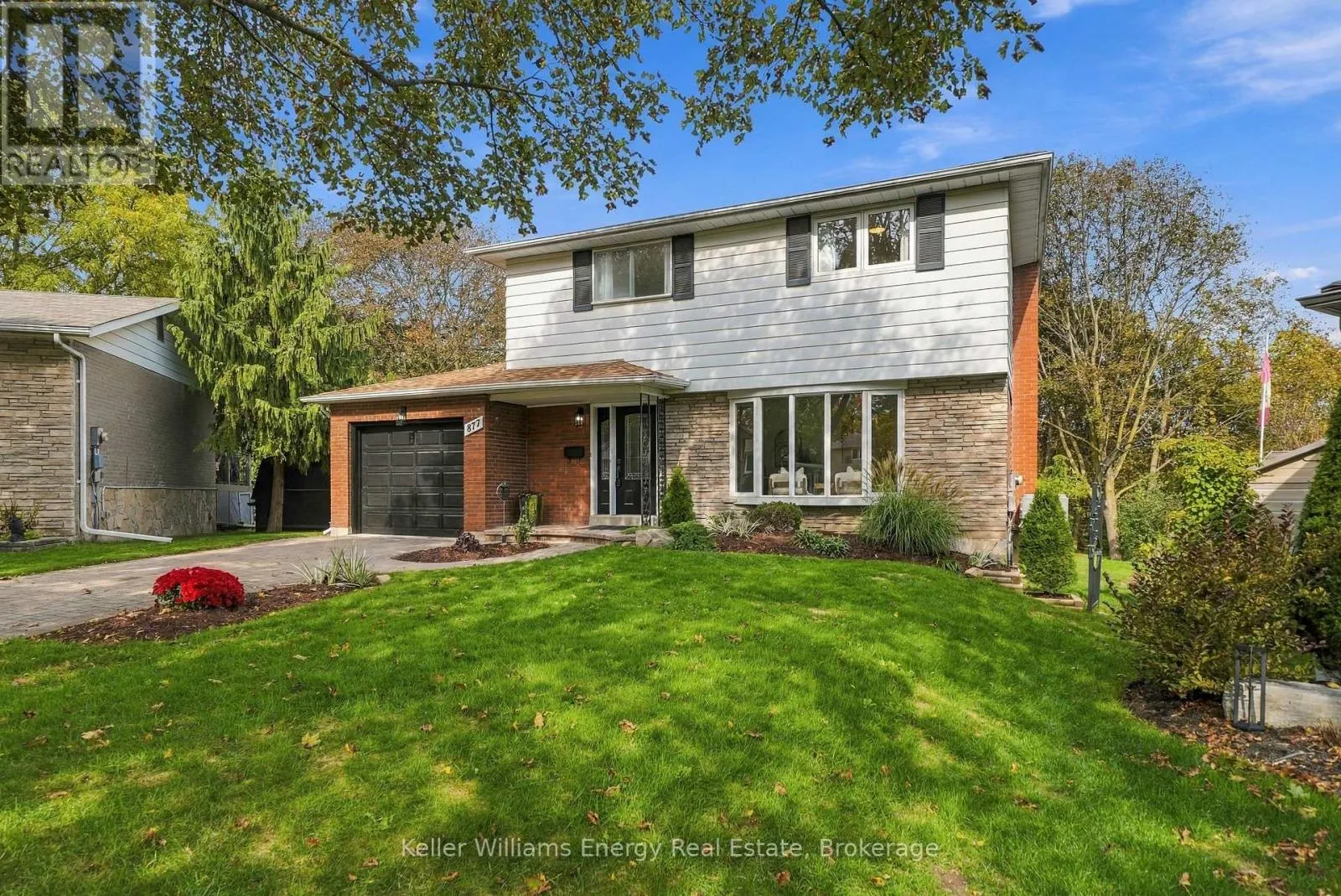 877 CAPRI COURT