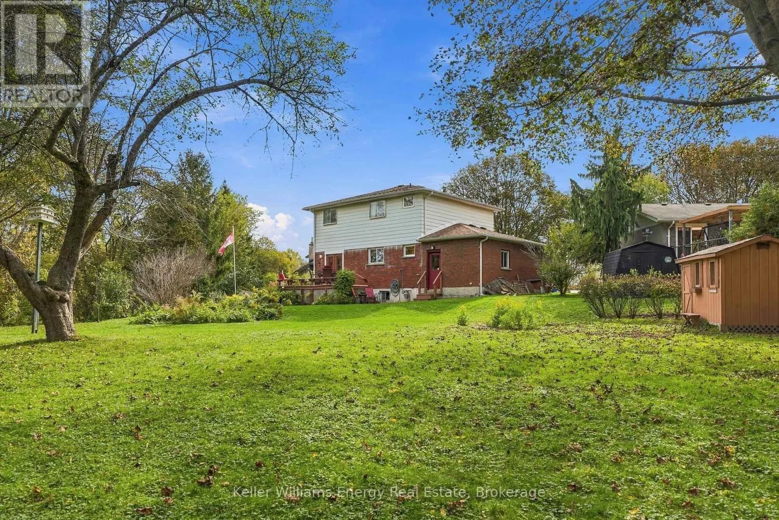877 CAPRI COURT