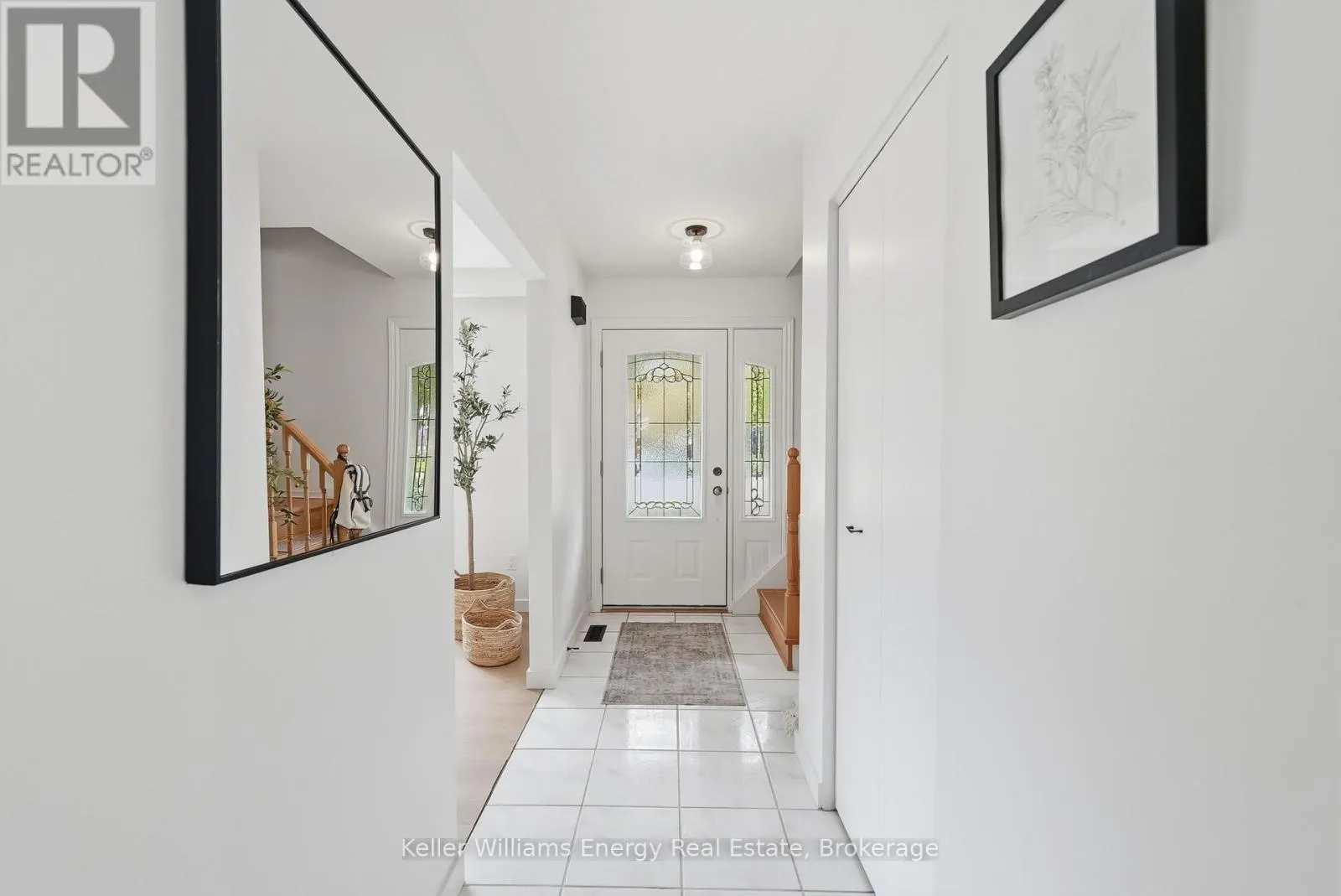 877 CAPRI COURT