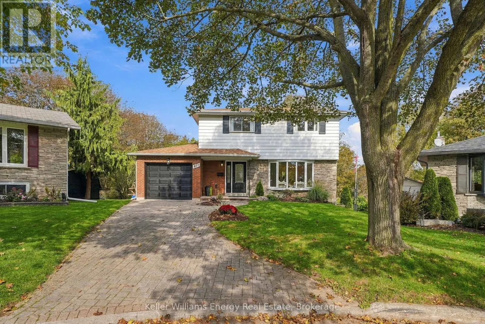877 CAPRI COURT
