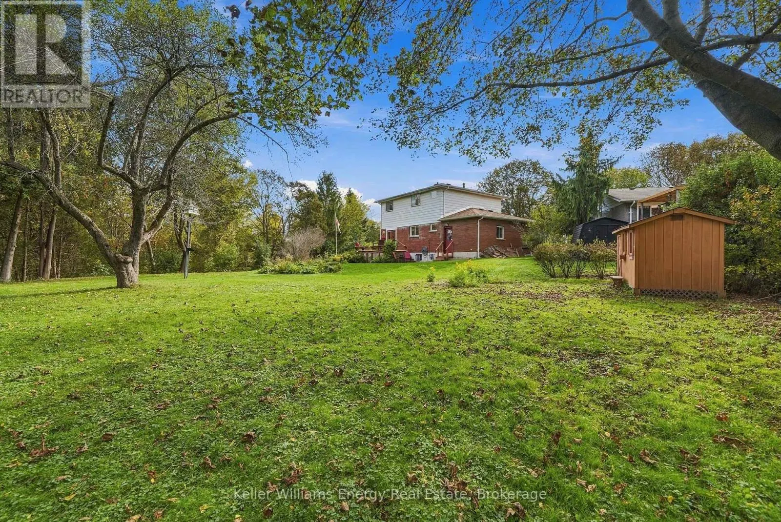 877 CAPRI COURT