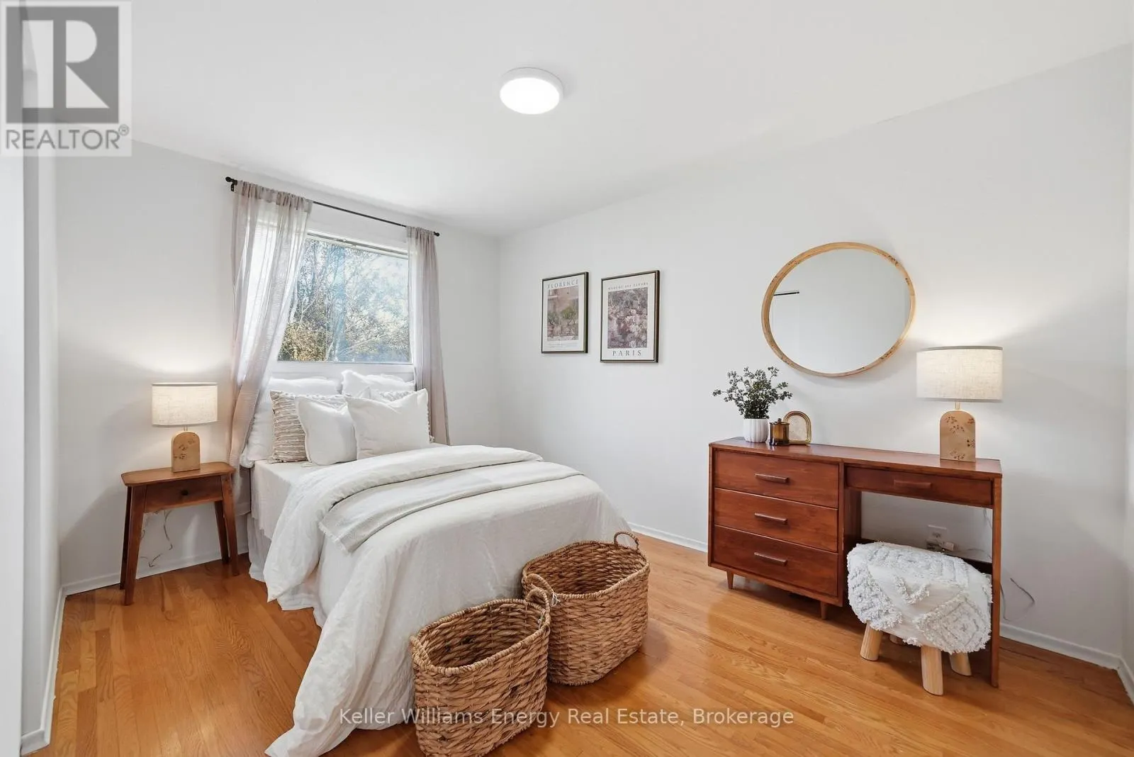 877 CAPRI COURT
