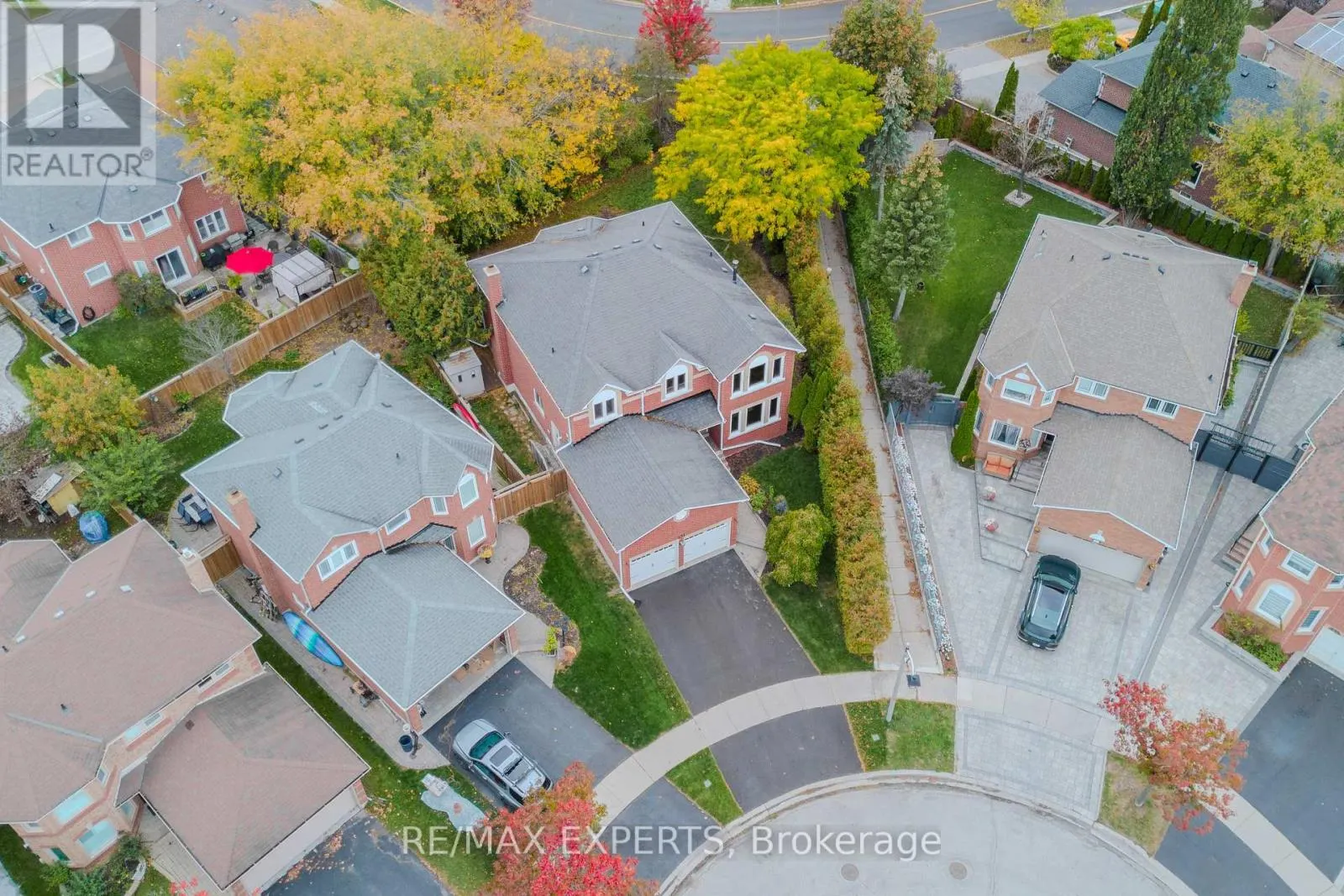 231 MOSSBROOK SQUARE
