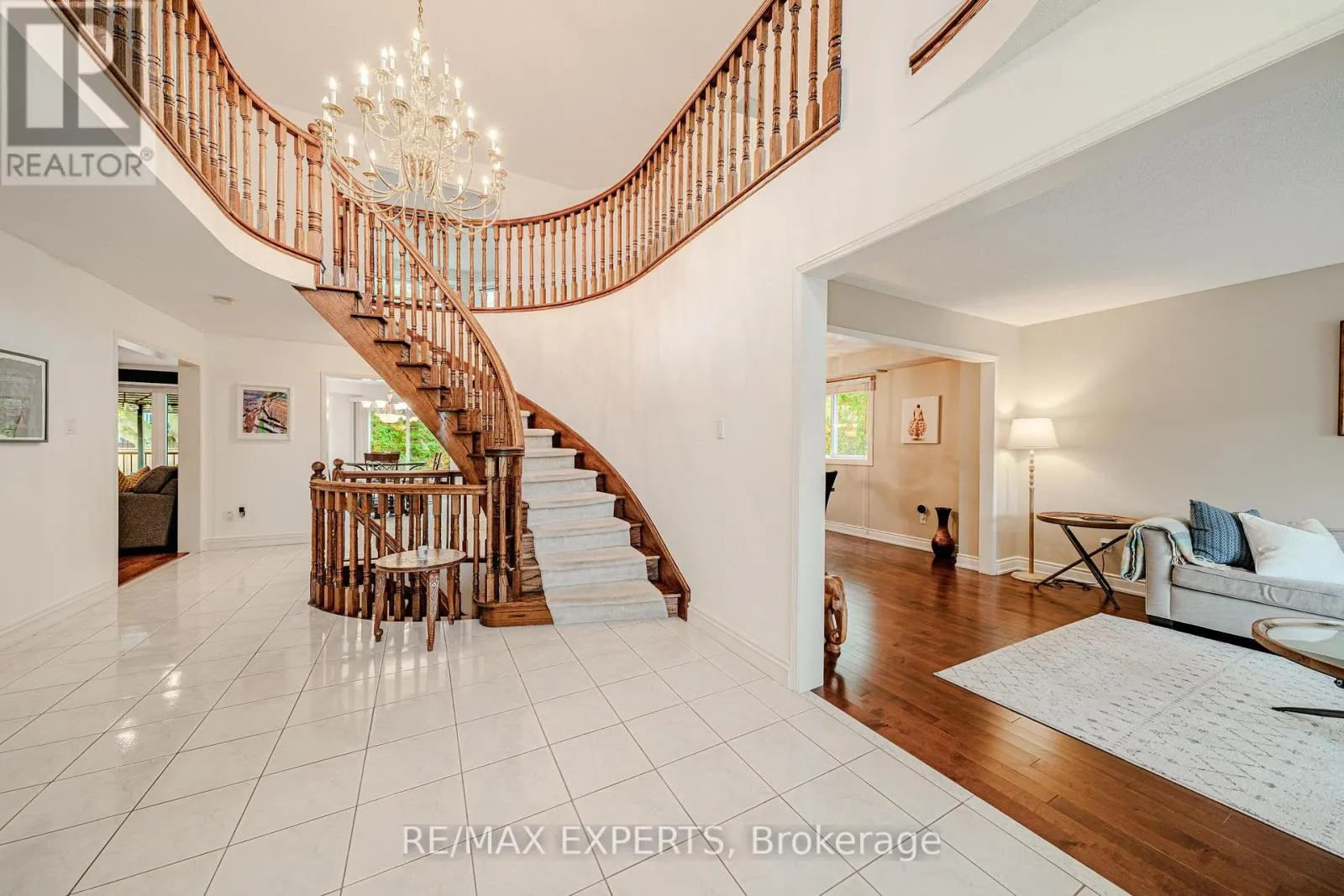 231 MOSSBROOK SQUARE