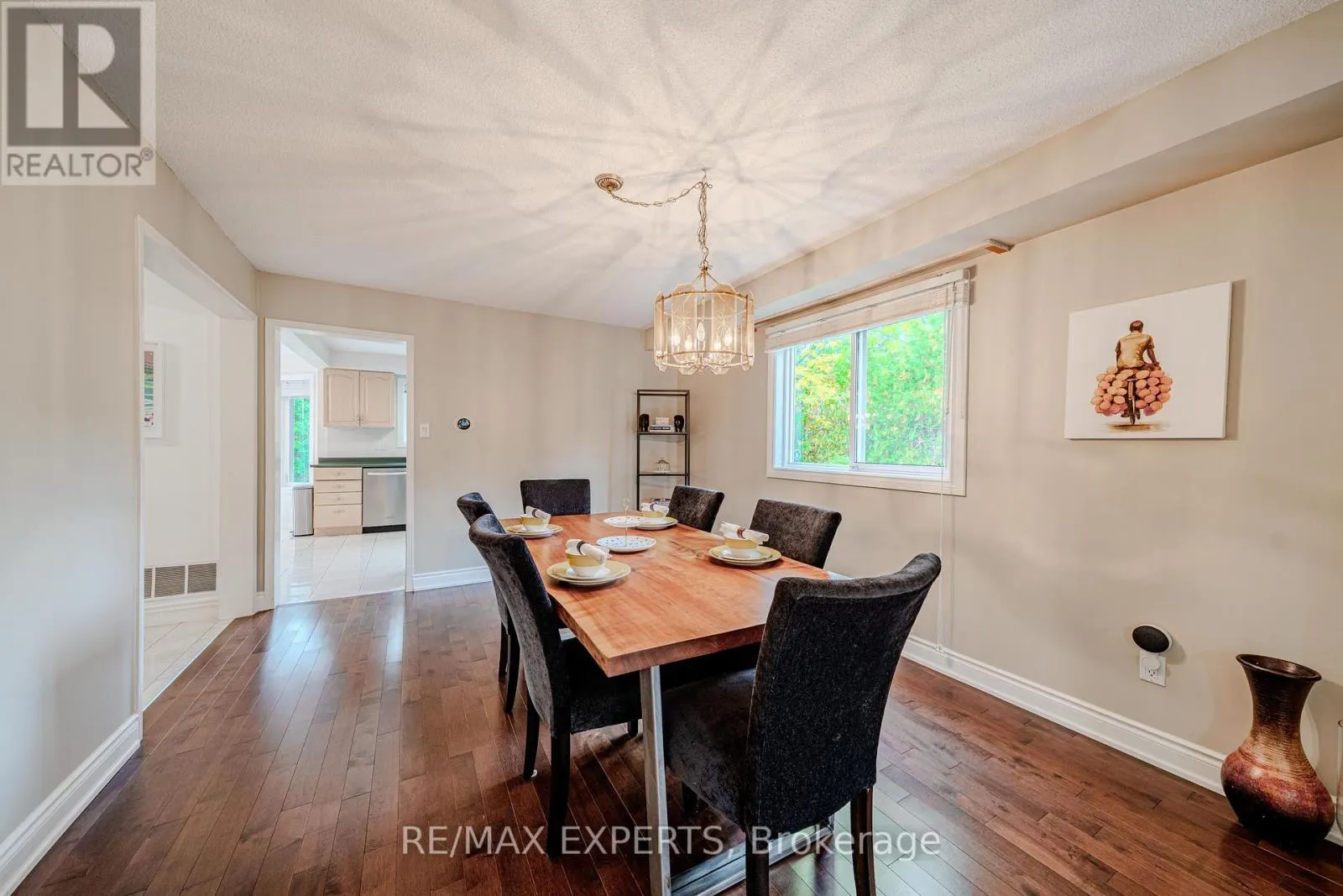 231 MOSSBROOK SQUARE