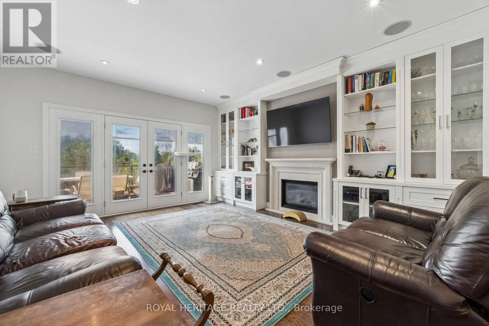 51 GLORIA CRESCENT