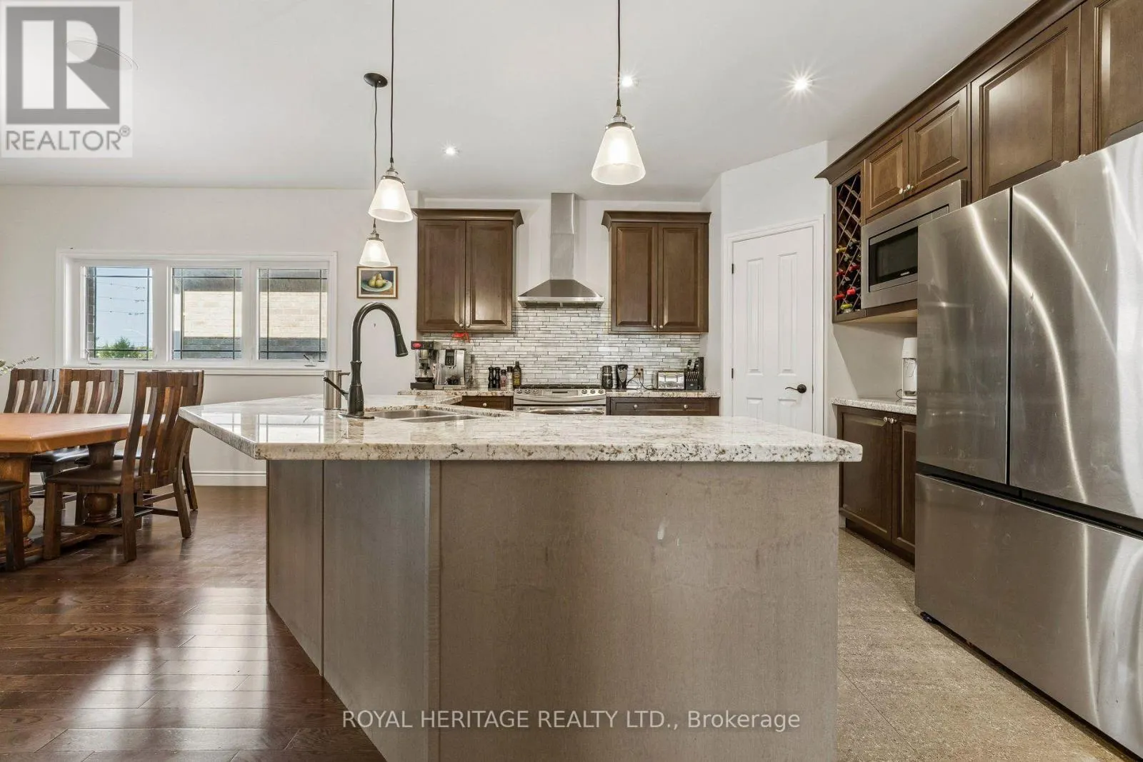 51 GLORIA CRESCENT