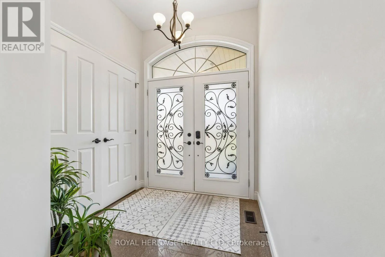 51 GLORIA CRESCENT