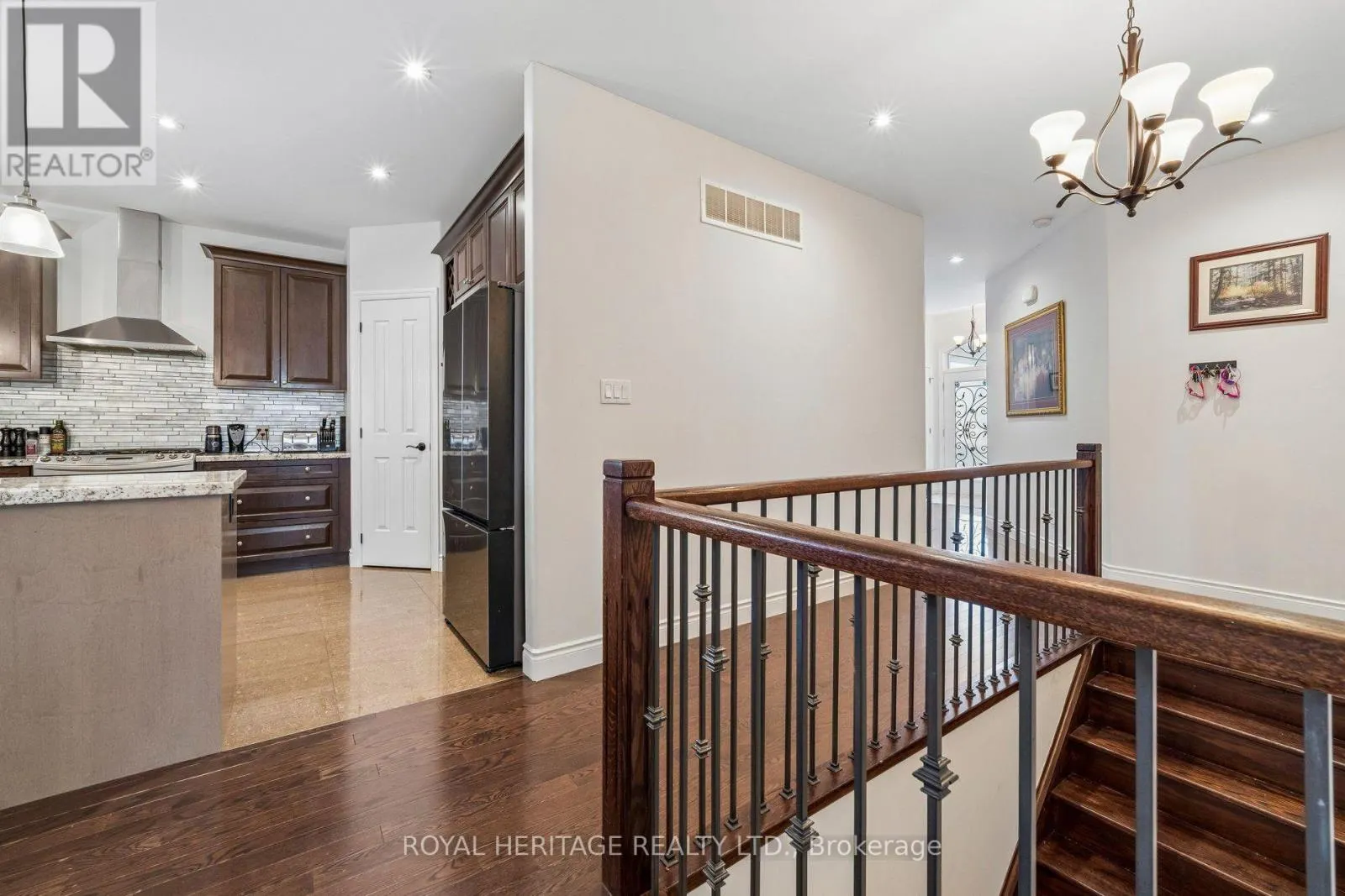 51 GLORIA CRESCENT