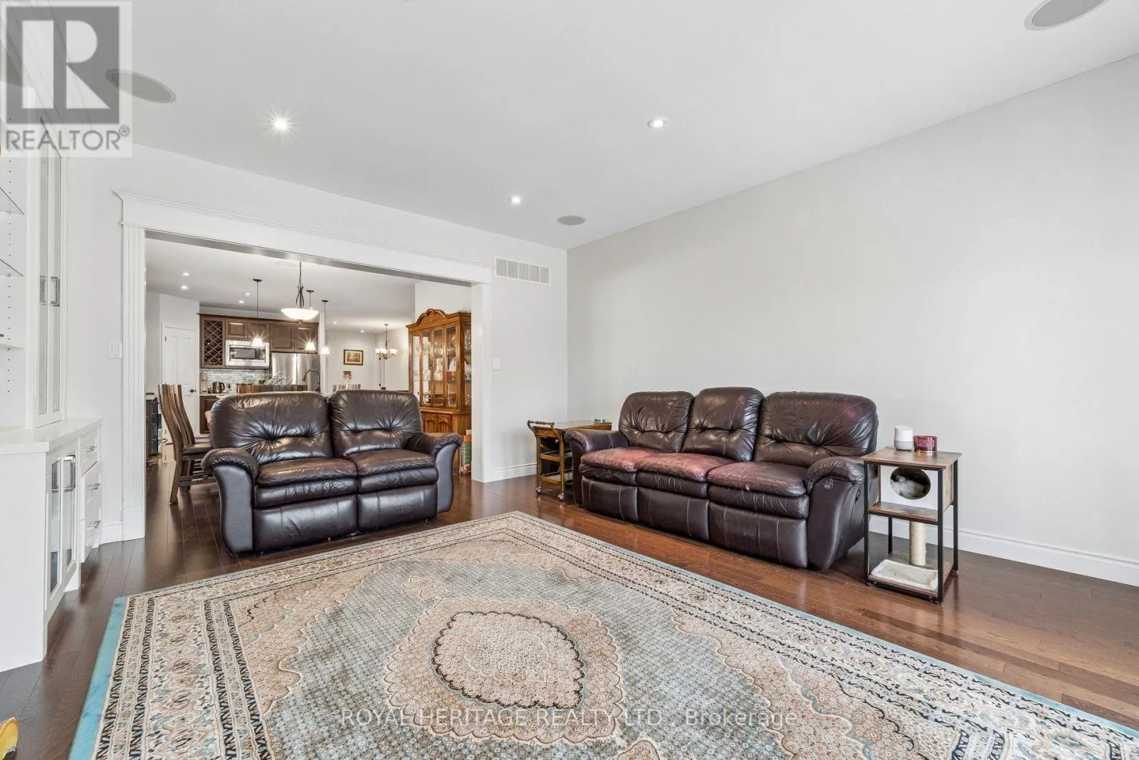 51 GLORIA CRESCENT