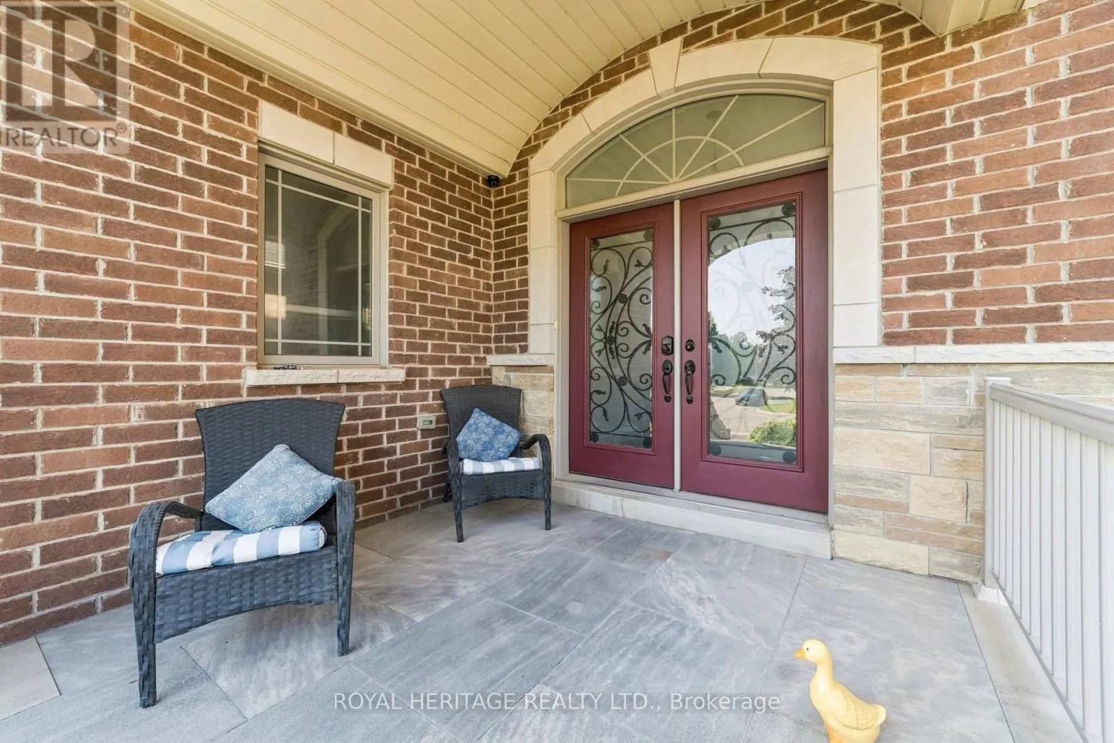 51 GLORIA CRESCENT