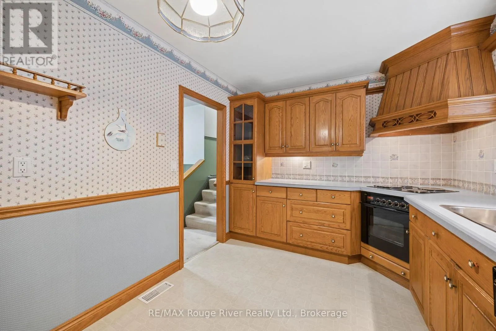 3 HEATHERWOOD ROAD