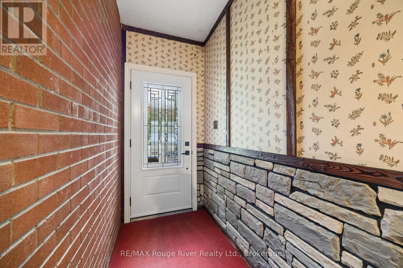 3 HEATHERWOOD ROAD