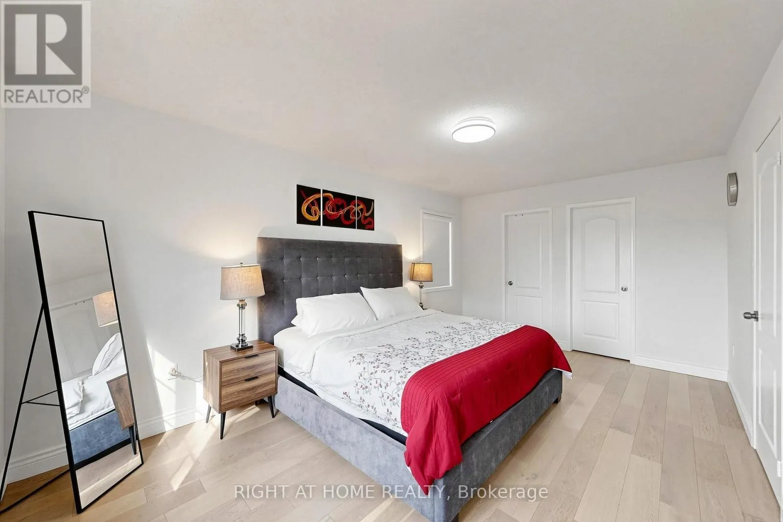 14 GRAINGER CRESCENT
