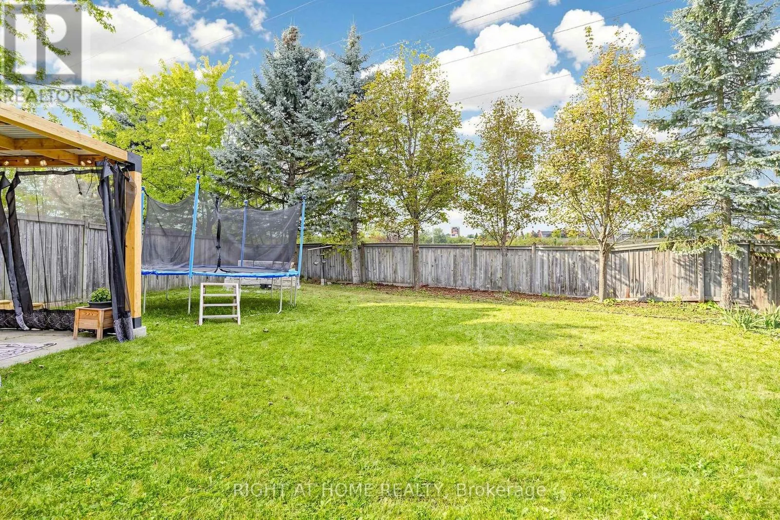 14 GRAINGER CRESCENT