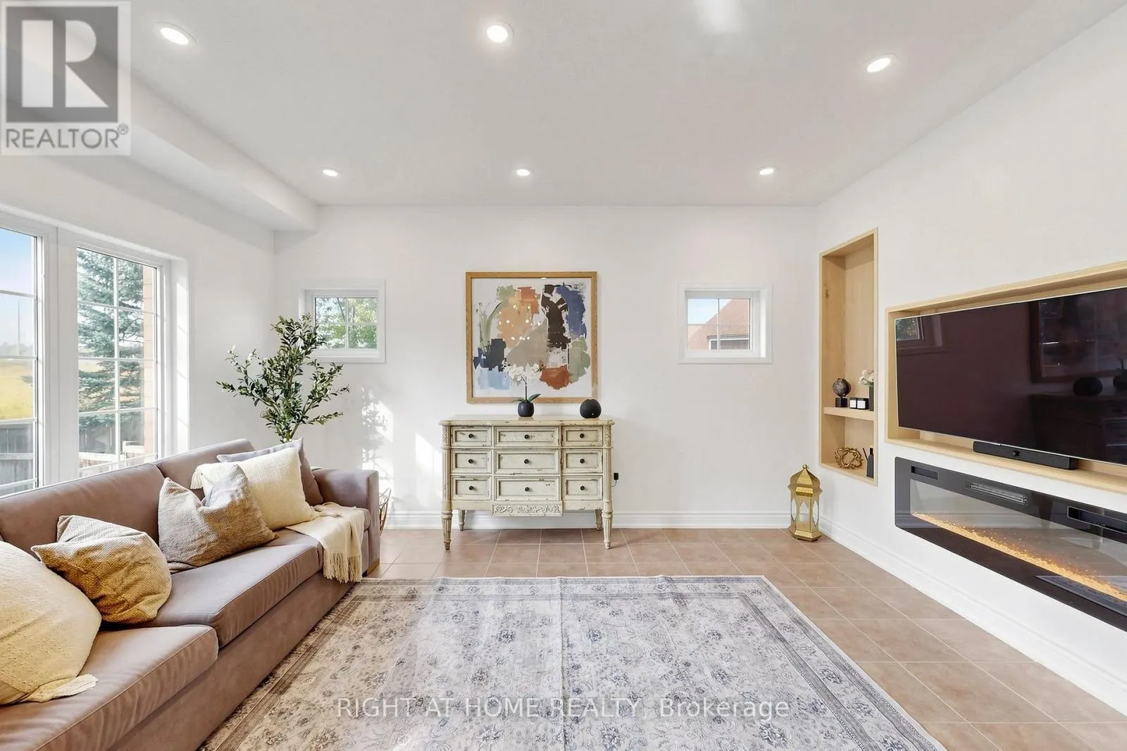 14 GRAINGER CRESCENT
