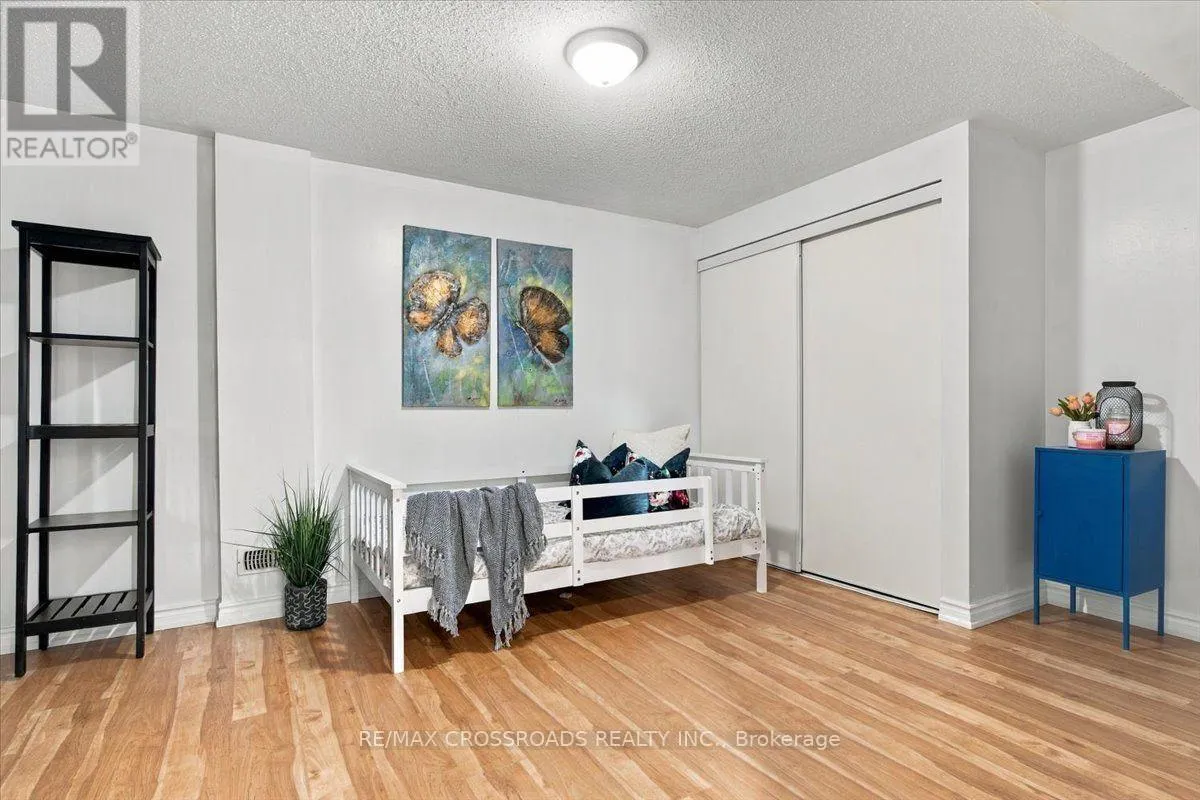 1220 LANGLEY CIRCLE