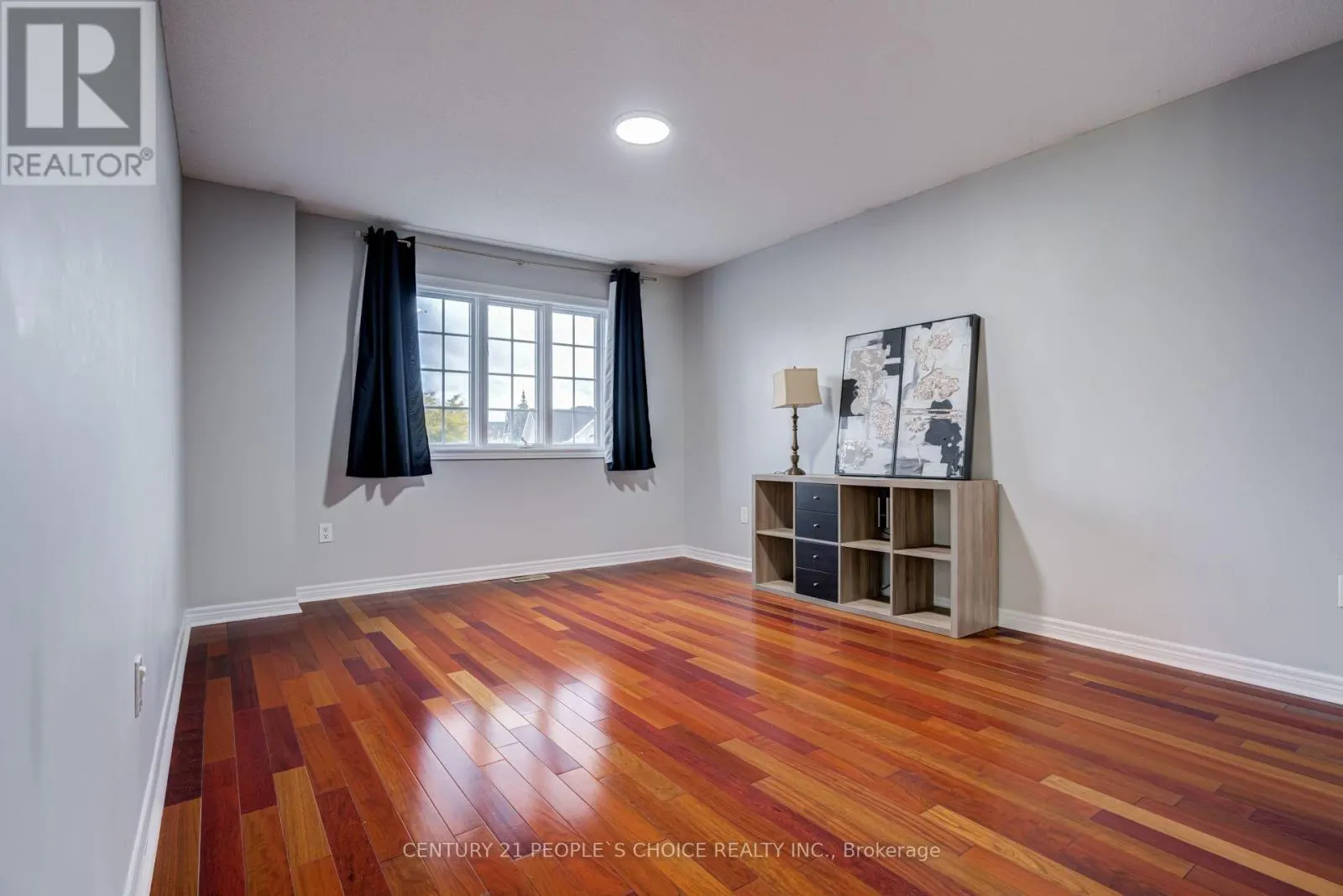 11 SEARELL AVENUE