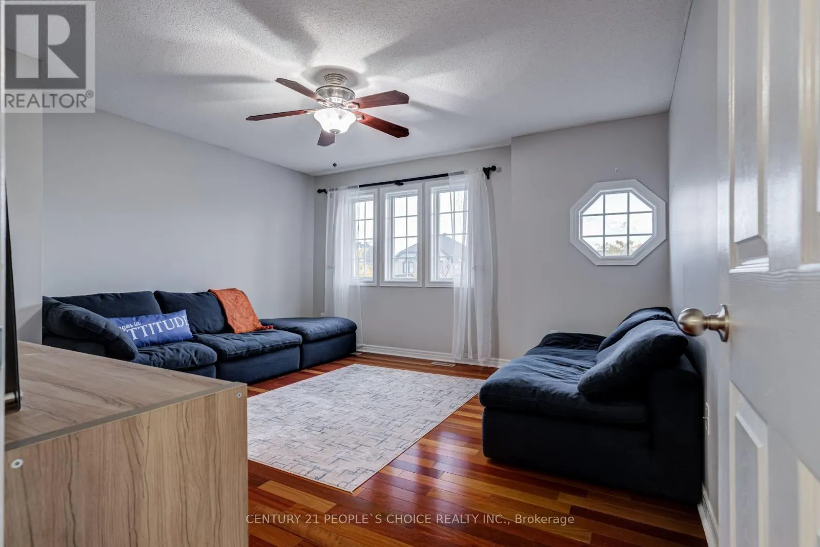 11 SEARELL AVENUE