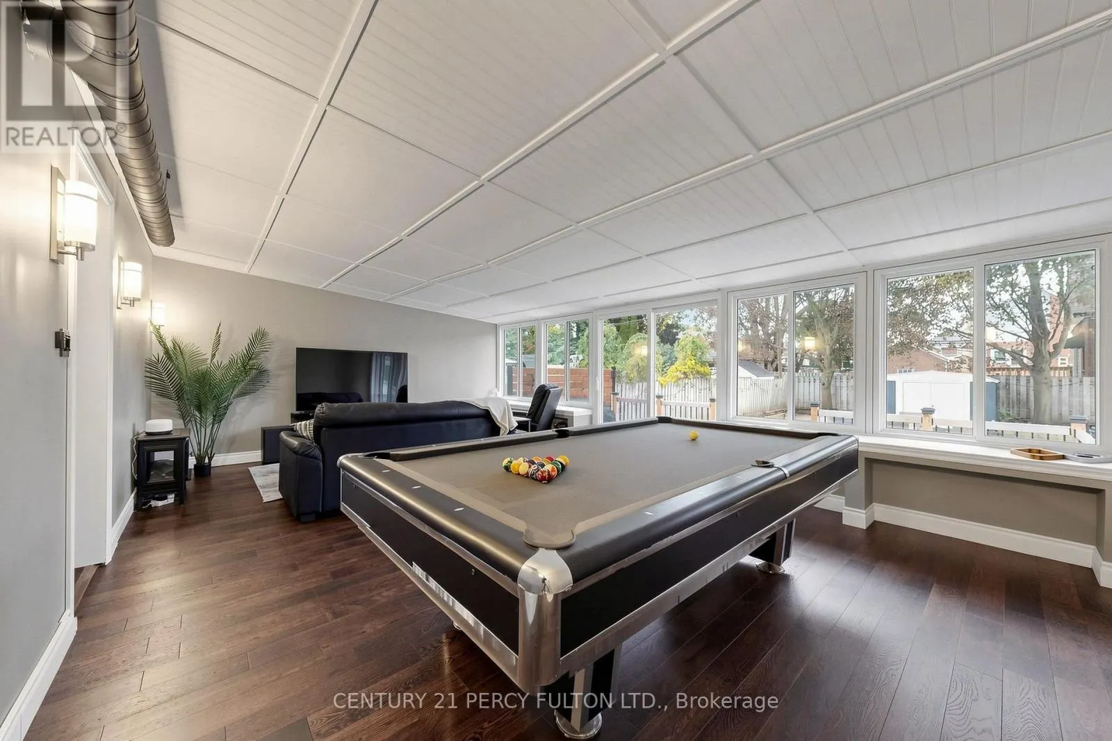 76 ARLINGTON AVENUE