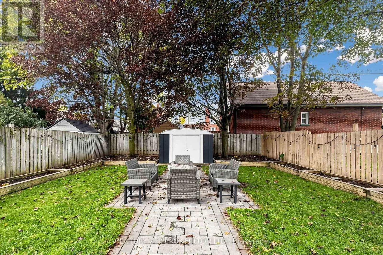 76 ARLINGTON AVENUE