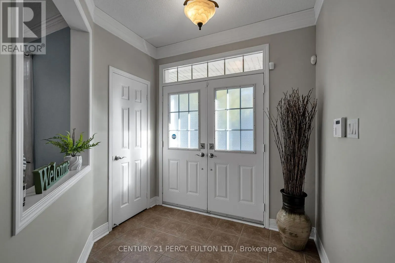 24 CRAGG CRESCENT