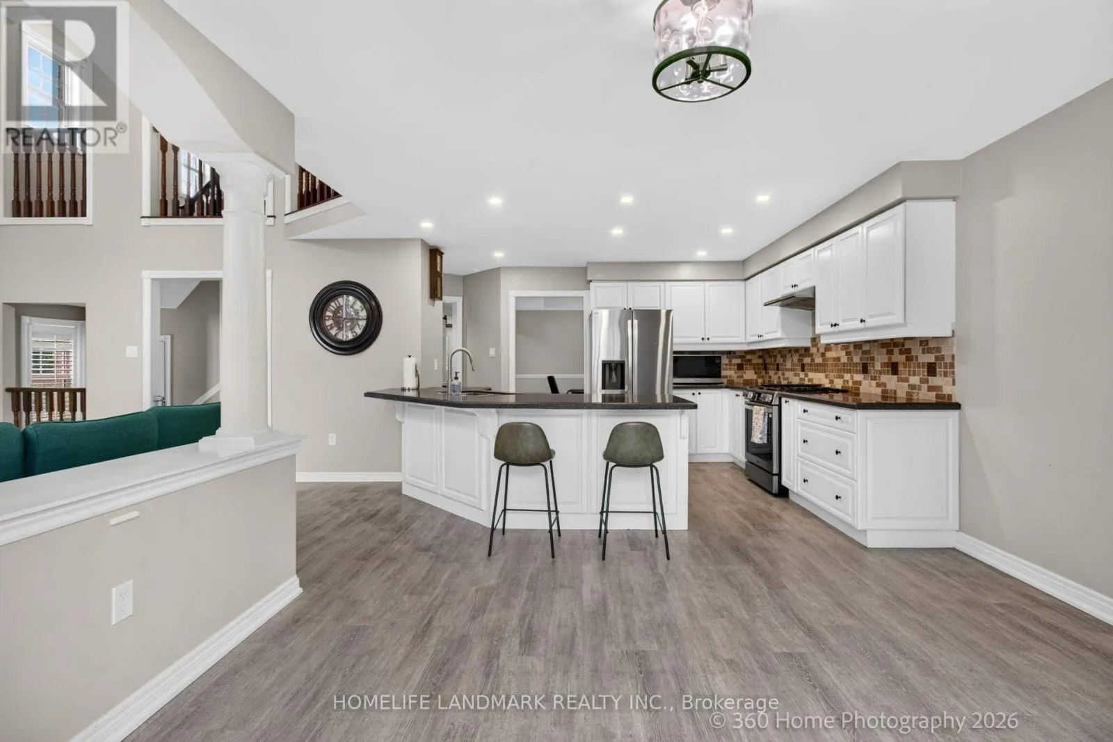 42 BLACKFRIAR AVENUE
