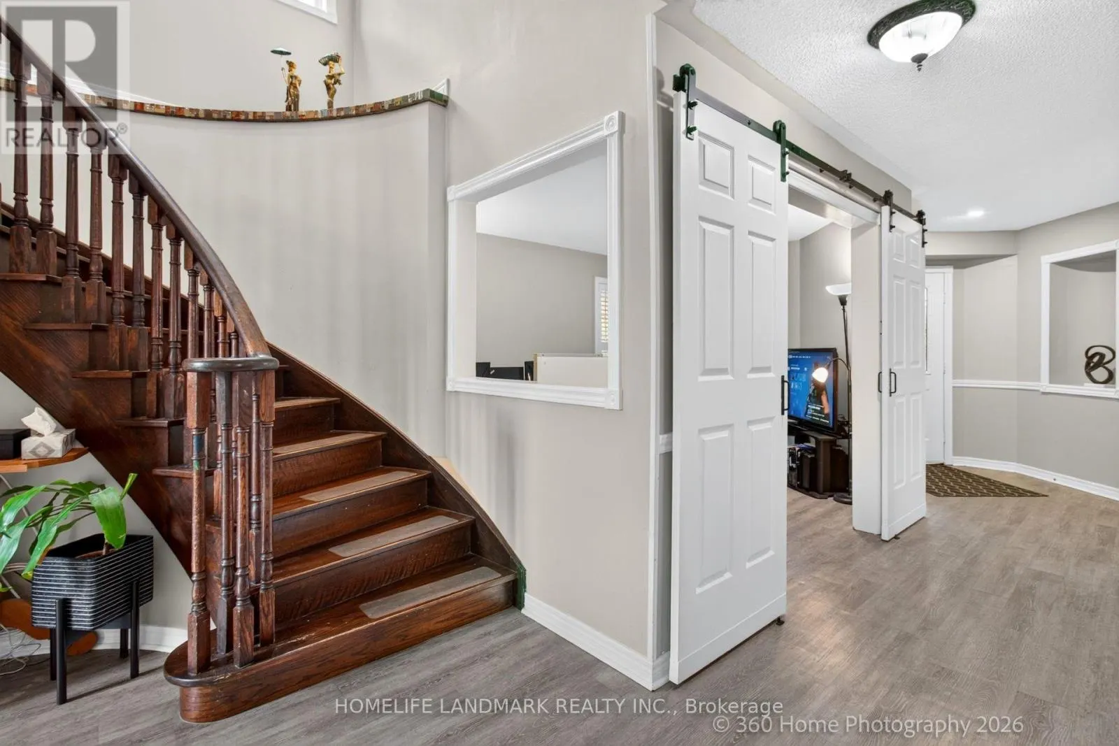 42 BLACKFRIAR AVENUE