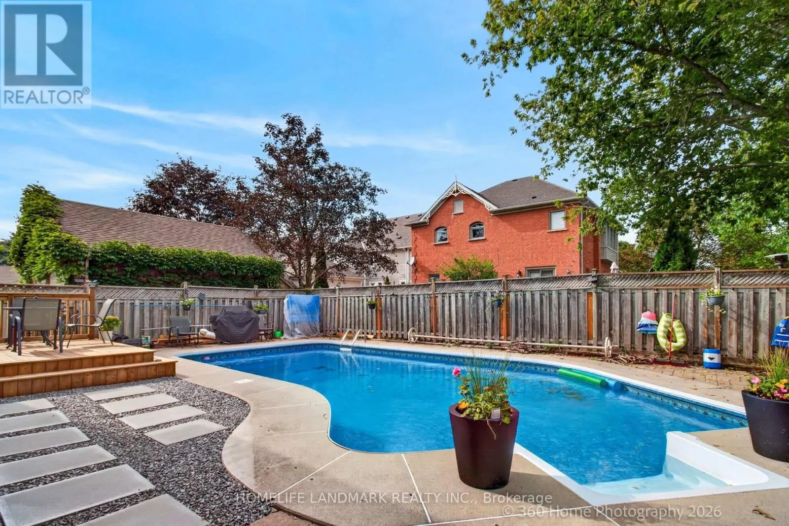 42 BLACKFRIAR AVENUE