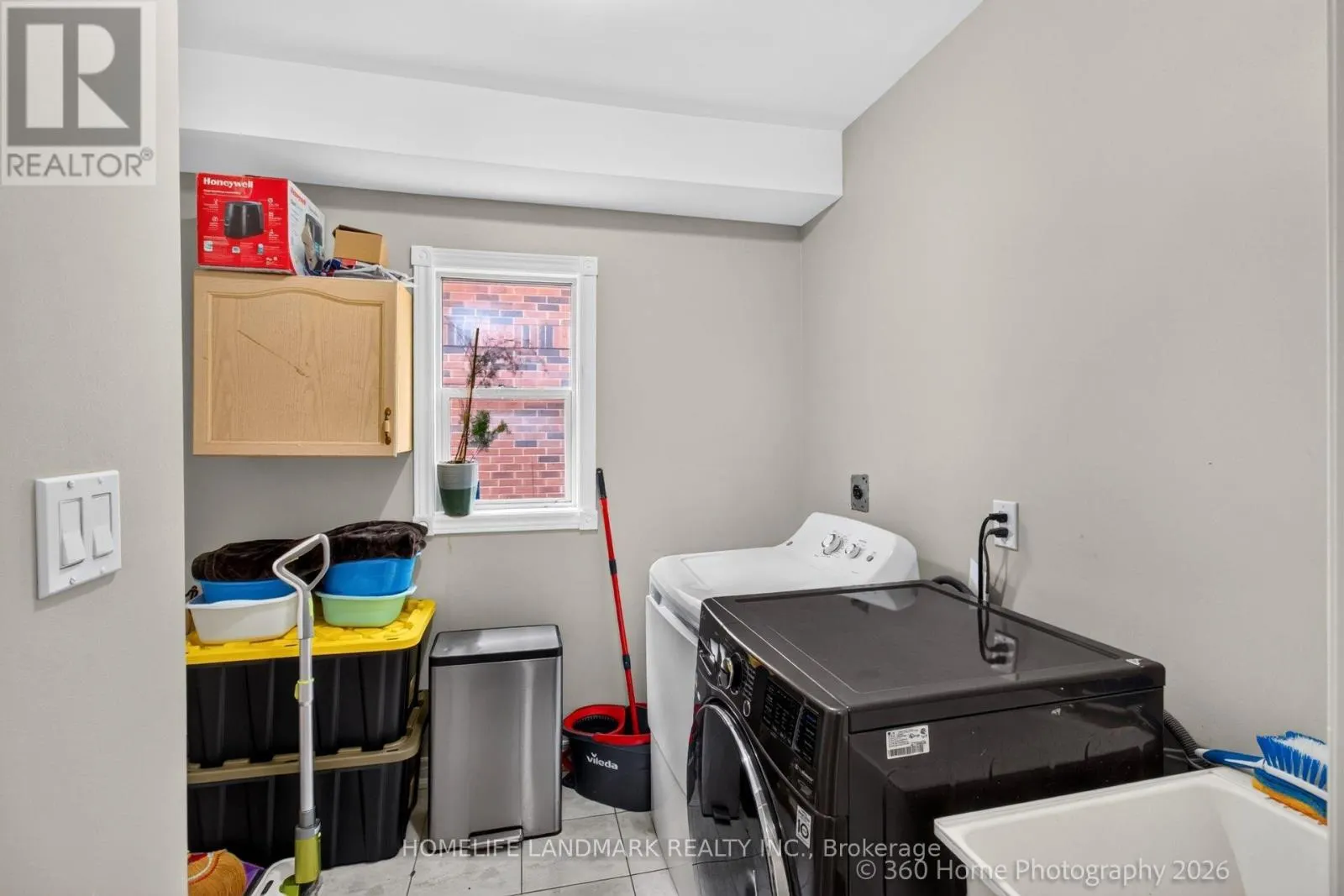 42 BLACKFRIAR AVENUE