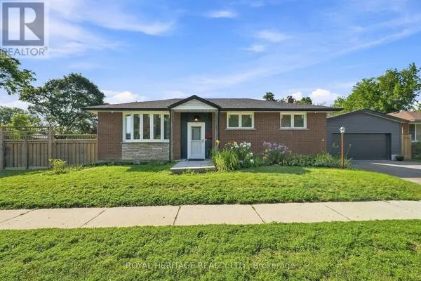 471 ROSSLAND ROAD E