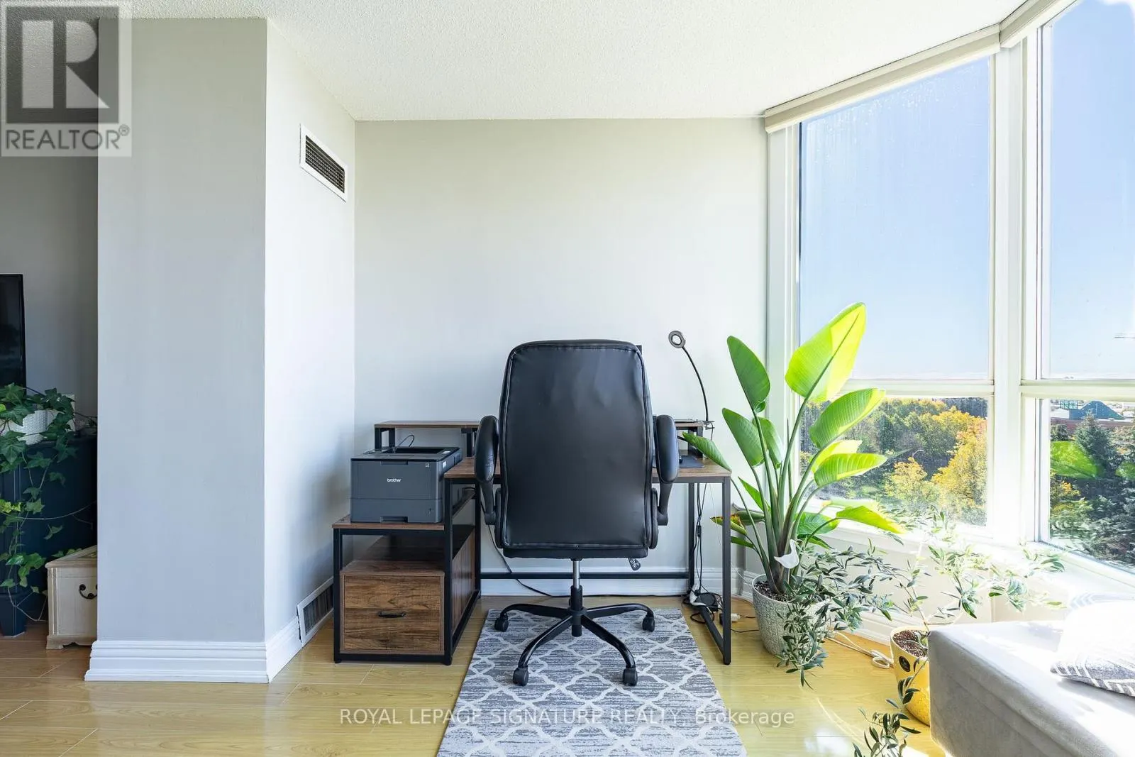 723 - 1880 VALLEY FARM ROAD