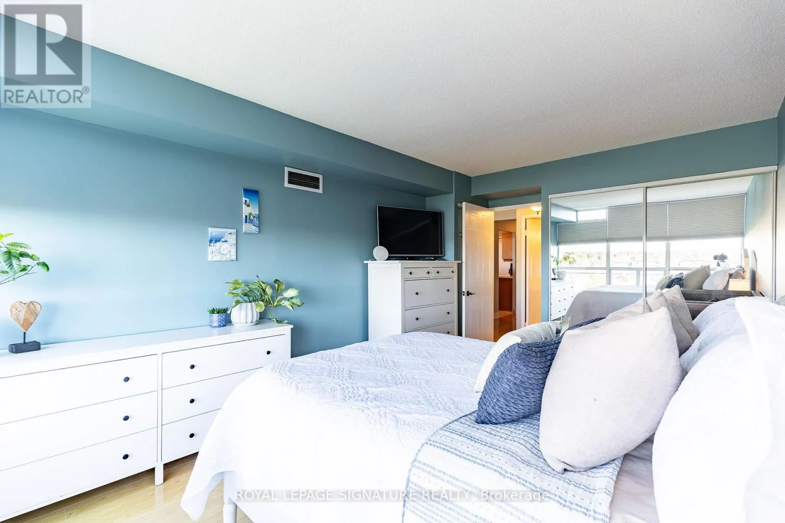 723 - 1880 VALLEY FARM ROAD
