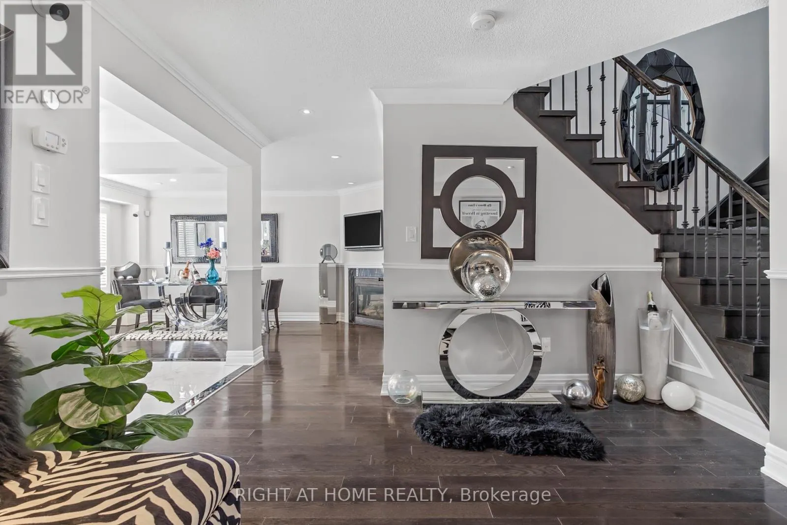 7 URWIN STREET