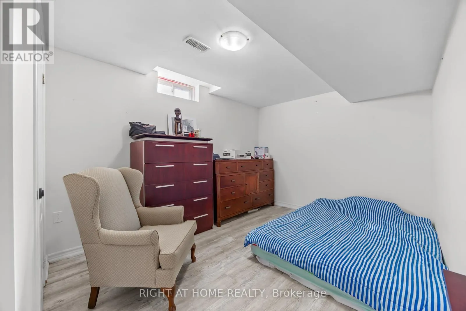 7 URWIN STREET